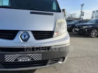RENAULT TRAFIC 2 PASSENGER